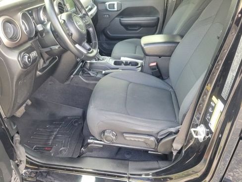 Used 2021 Jeep Wrangler Unlimited Sport w/ Sun And Sound Package AWD/4WD image 13