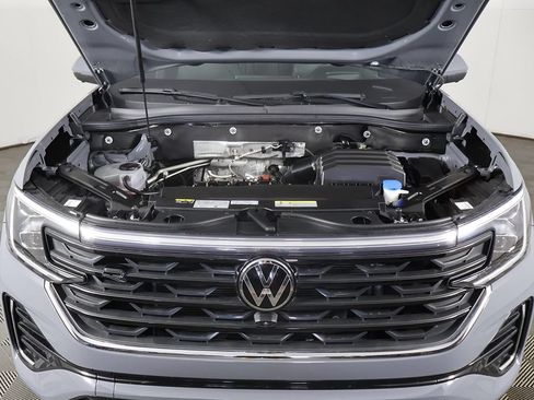 Used 2024 Volkswagen Atlas Cross Sport SEL Premium R-Line AWD/4WD image 24