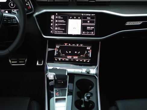 Used 2025 Audi RS 6 performance AWD/4WD image 21