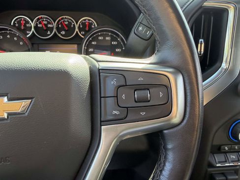 Used 2022 Chevrolet Silverado 1500 LTZ w/ LTZ Convenience Package II AWD/4WD image 29