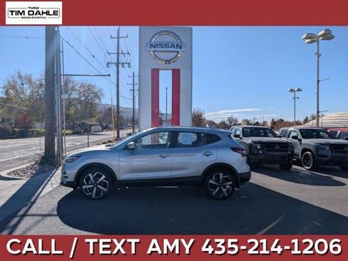 Certified 2022 Nissan Rogue Sport SL w/ Premium Package AWD/4WD image 1