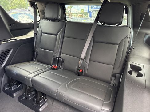 Used 2025 GMC Yukon Denali AWD/4WD image 16