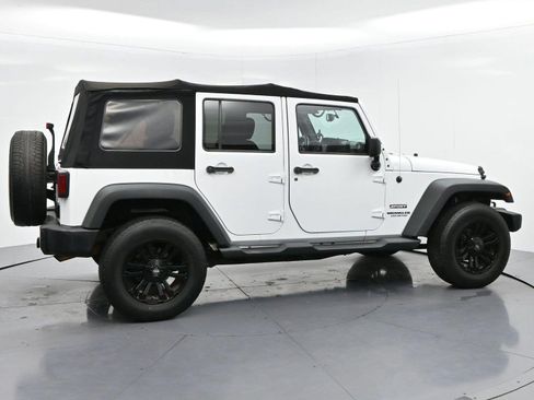 Used 2015 Jeep Wrangler Unlimited Sport w/ Quick Order Package 24S AWD/4WD image 8