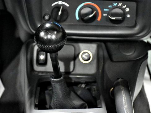 Used 1998 Chevrolet Camaro Z28 RWD image 21