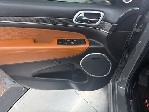 Used 2020 Jeep Grand Cherokee SRT AWD/4WD image 18