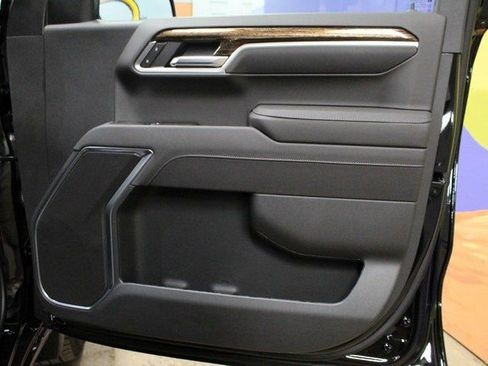 New 2026 GMC Sierra 1500 Elevation image 9