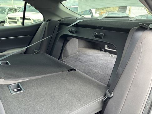 Used 2018 Toyota Camry LE image 25
