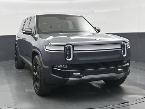 Used 2024 Rivian R1S Adventure Quad AWD/4WD image 36