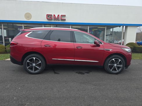 Used 2021 Buick Enclave Essence w/ Sport Touring Edition AWD/4WD image 2