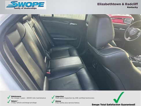 Used 2023 Chrysler 300 S w/ Comfort Group image 13