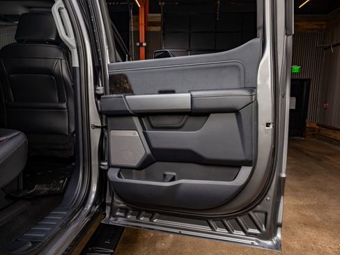 Used 2024 Ford F250 Lariat w/ Lariat Ultimate Package image 39