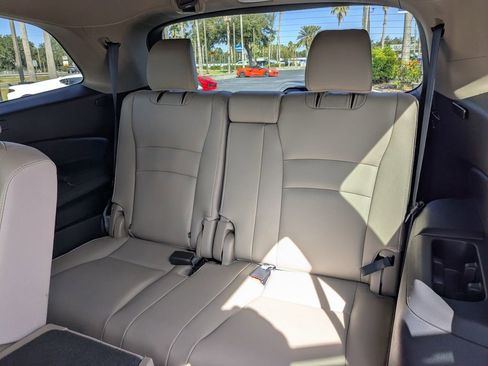 Used 2021 Honda Pilot EX-L image 16