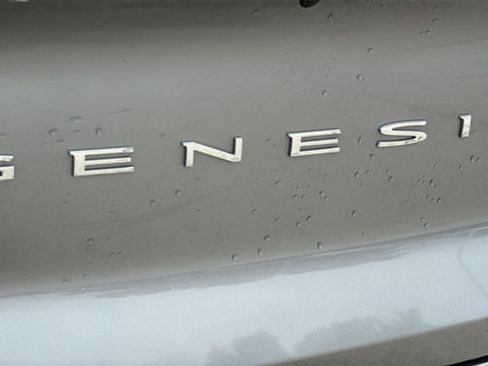 Used 2024 Genesis GV80 3.5T Advanced AWD/4WD image 16