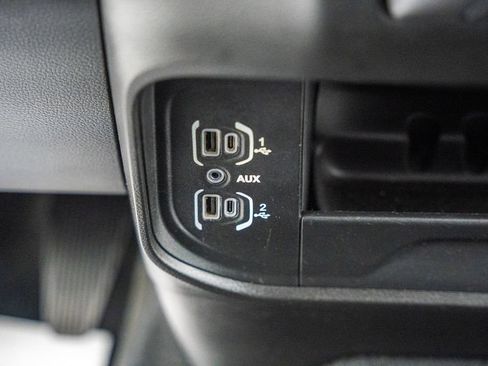 Used 2023 Chevrolet TrailBlazer LT w/ Convenience Package FWD image 31