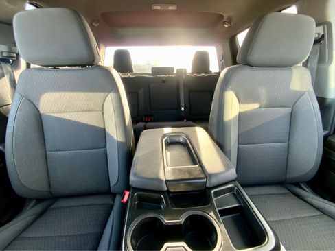 Used 2025 GMC Sierra 1500 Elevation image 29