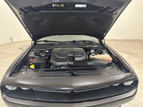 Used 2023 Dodge Challenger SXT RWD image 13