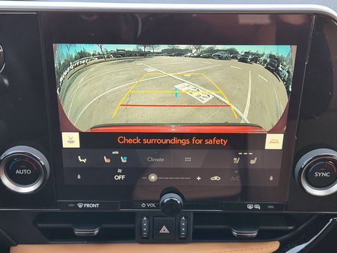 Used 2025 Lexus NX 250 FWD w/ Accessory Package (2T) image 18