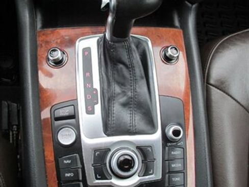 Used 2015 Audi Q7 3.0T Premium Plus w/ Premium Plus Package image 35