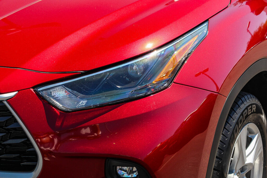 Used 2025 Toyota Highlander LE FWD image 22
