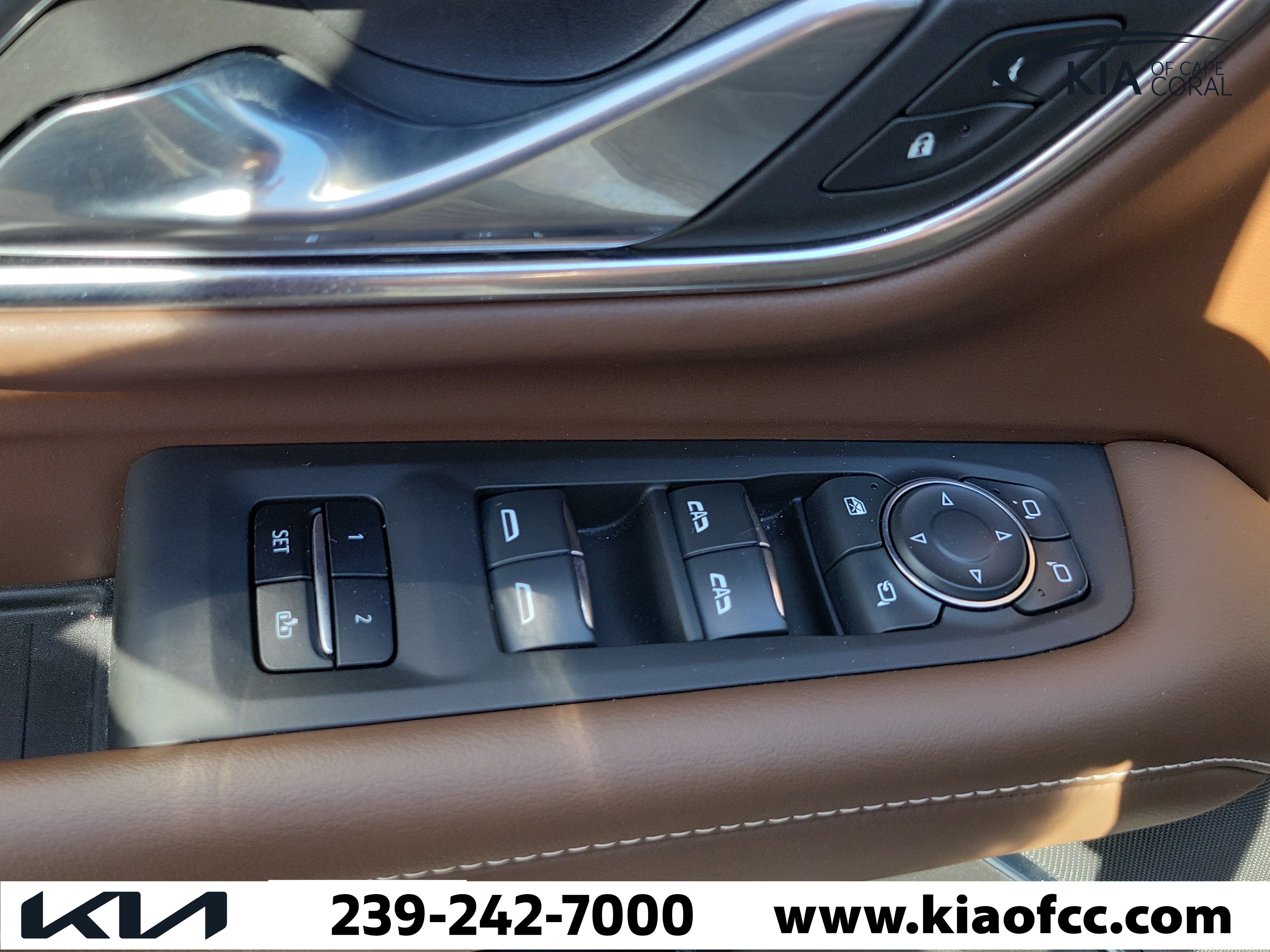 Used 2022 Chevrolet Suburban High Country RWD image 26