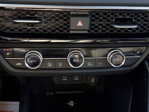 Certified 2025 Acura ADX AWD image 28