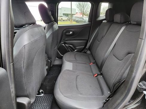 Used 2022 Jeep Renegade Altitude image 12