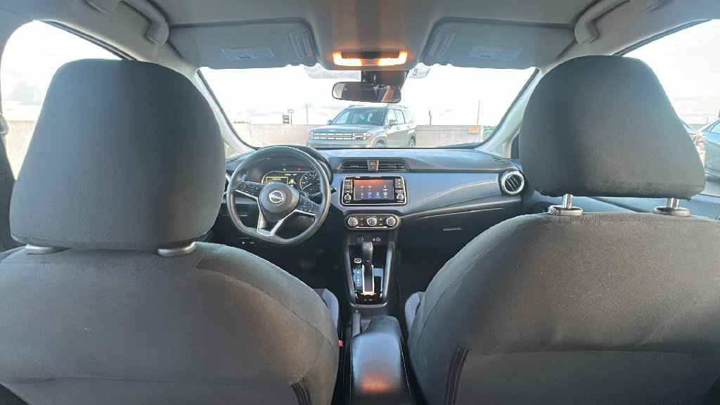 Used 2025 Nissan Versa SV FWD image 29