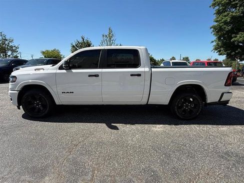 Used 2025 RAM 1500 Big Horn AWD/4WD image 6