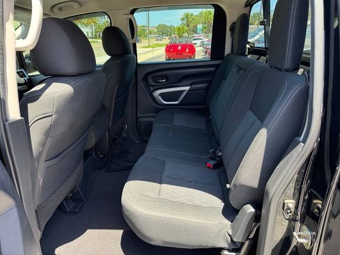 Used 2017 Nissan Titan SV RWD image 15