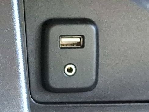 Used 2018 Chevrolet Colorado LT image 22