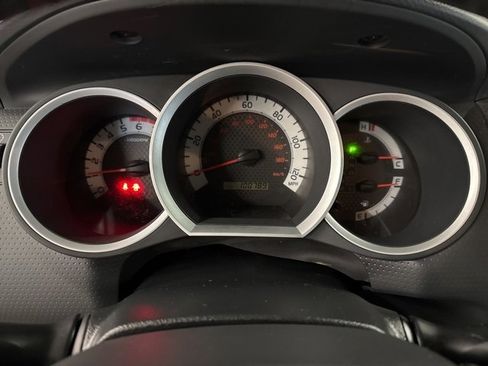 Used 2013 Toyota Tacoma Base image 13