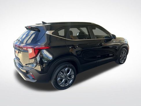 Used 2024 Kia Seltos S FWD image 49