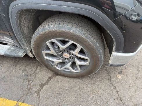 Used 2025 GMC Sierra 1500 SLT w/ SLT Premium Plus Package image 13