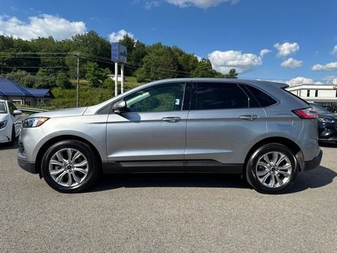 Used 2024 Ford Edge Titanium AWD/4WD image 3