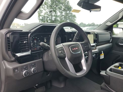New 2025 GMC Sierra 1500 Elevation image 18