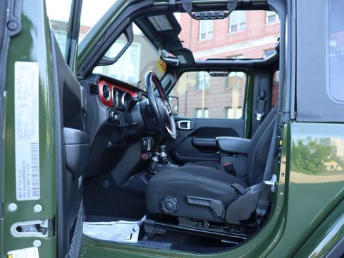 Used 2021 Jeep Wrangler Rubicon AWD/4WD image 14