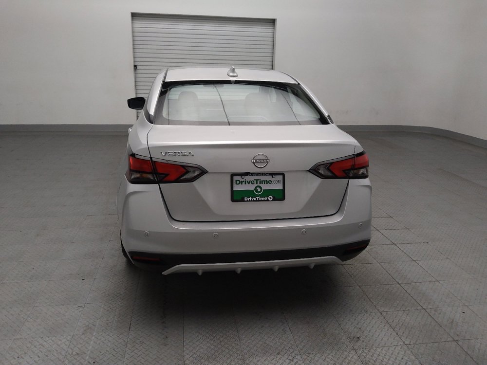 Used 2025 Nissan Versa SV FWD image 6