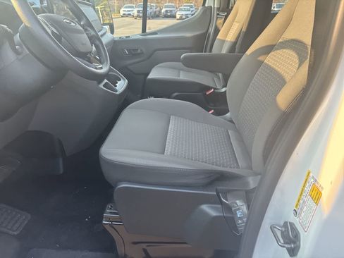 Used 2023 Ford Transit 350 XLT image 26