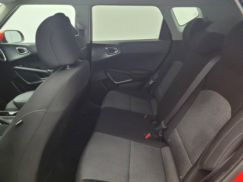 Used 2020 Kia Soul S FWD image 18