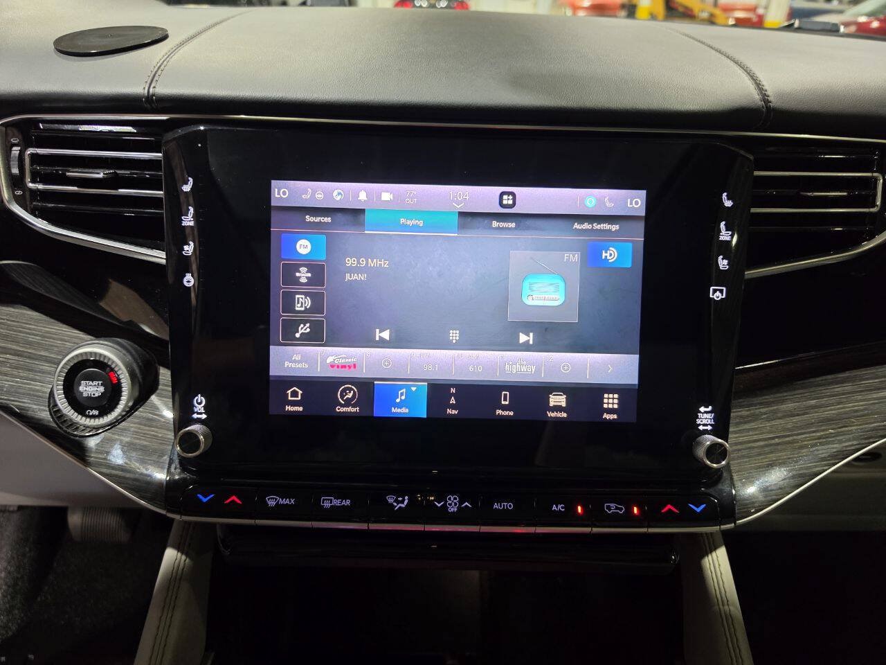 Used 2022 Jeep Wagoneer Series III w/ Premium Group I AWD/4WD image 43