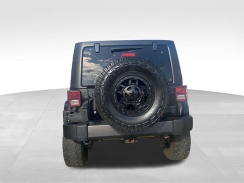Used 2017 Jeep Wrangler Unlimited Sport image 12
