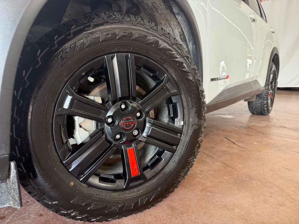 Used 2025 Nissan Rogue SV AWD/4WD image 20