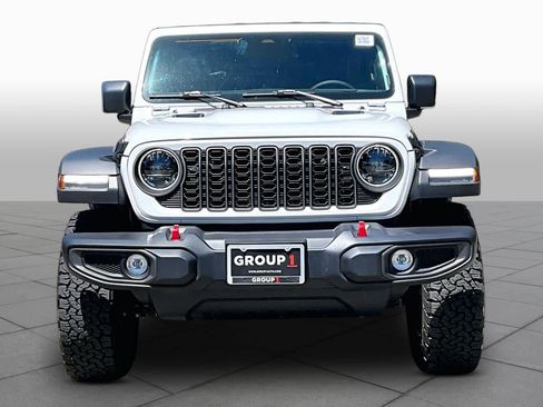 Used 2026 Jeep Wrangler Unlimited Rubicon AWD/4WD image 4