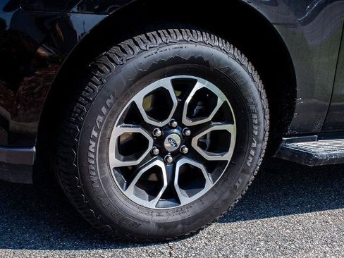 Certified 2024 Ford Expedition Max XLT RWD image 5