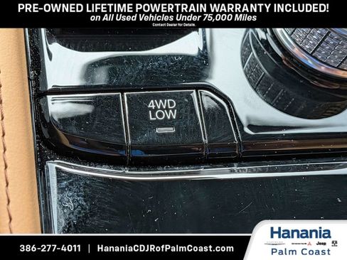 Used 2026 Jeep Grand Cherokee Summit w/ Obsidian Package AWD/4WD image 26