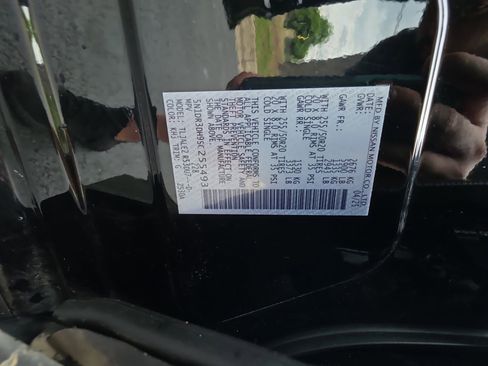 Certified 2025 Nissan Pathfinder Platinum FWD image 34