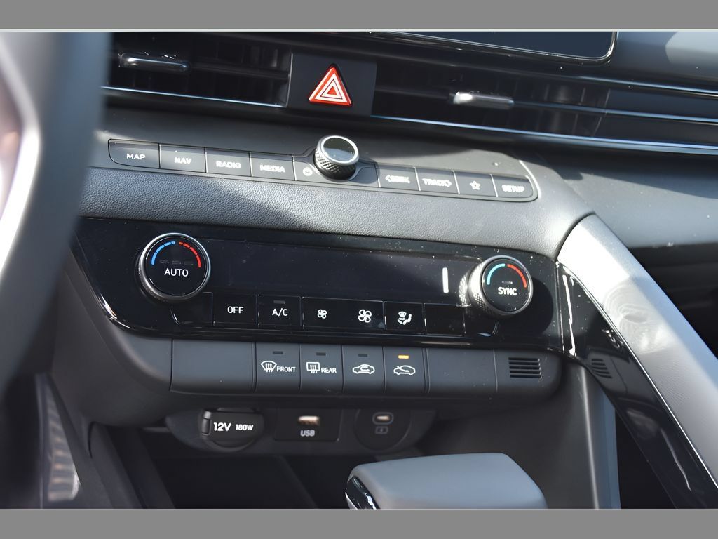 New 2026 Hyundai Elantra SEL FWD image 23