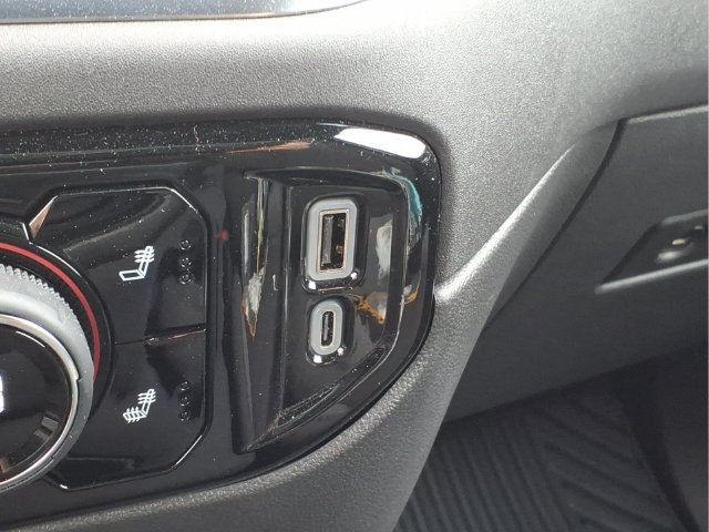 Used 2024 Chevrolet Silverado 1500 LT AWD/4WD image 18