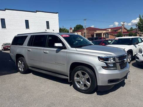 Used 2016 Chevrolet Suburban LT AWD/4WD image 6