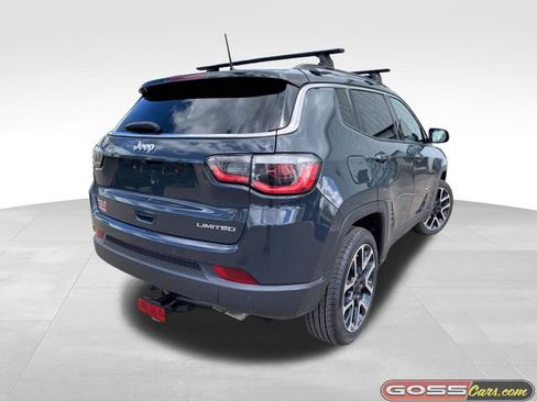 Used 2018 Jeep Compass Limited w/ Navigation Group AWD/4WD image 3